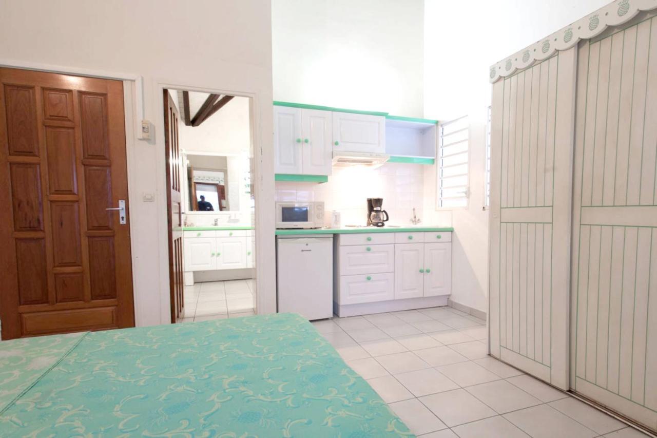 Avec Piscine Partagee Jardin Et Wifi A Anne A 3 Km De La