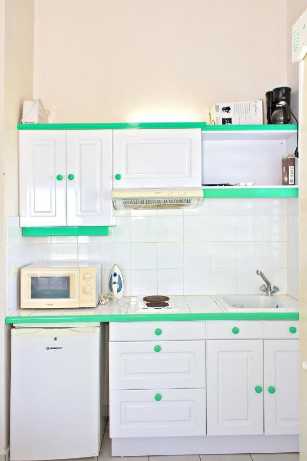 A Anne Avec Piscine Partagee 24 M²